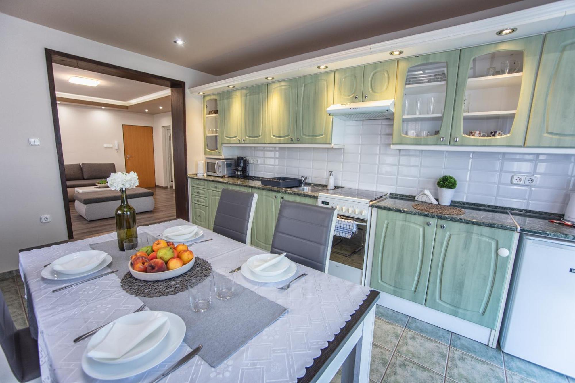 Nemeth Apartman Sárvár Εξωτερικό φωτογραφία